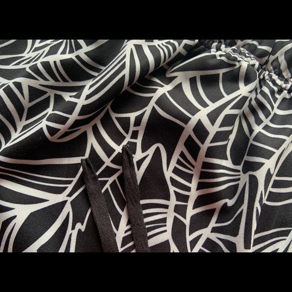 LULULEMON WOMENS Jogger Floral Pants 8 - Picture 4 of 8